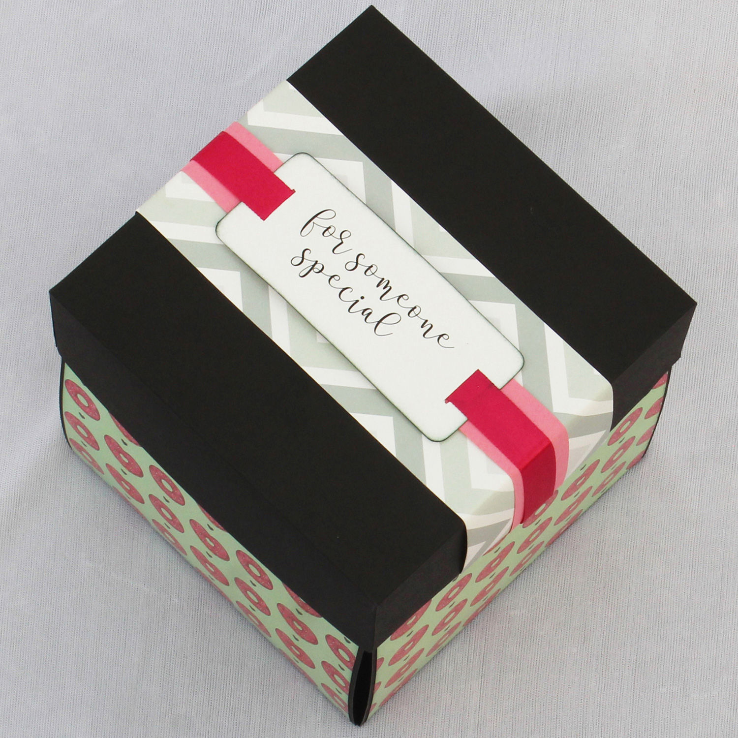 Buy/Send Green Donut Printed Chocolate Explosion Box Online Ferns N Petals