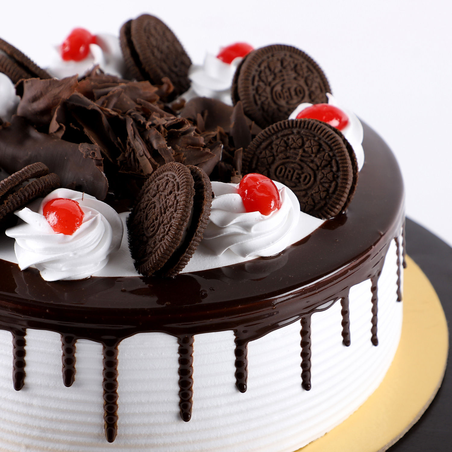 Buy/Send Black Forest Oreo Cake- Half Kg Online- Ferns N Petals